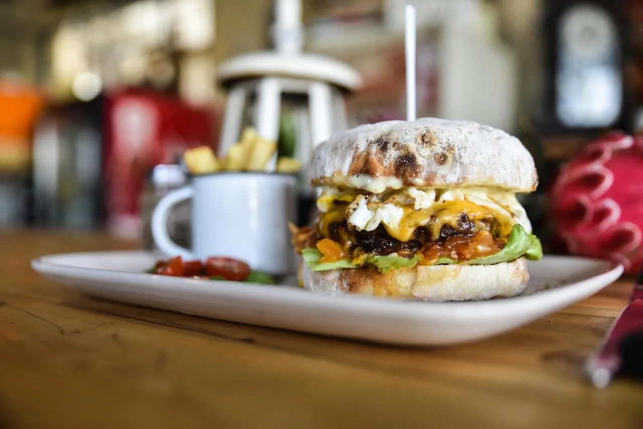 Suzie'S Coffee Shop Accommodation Bellville