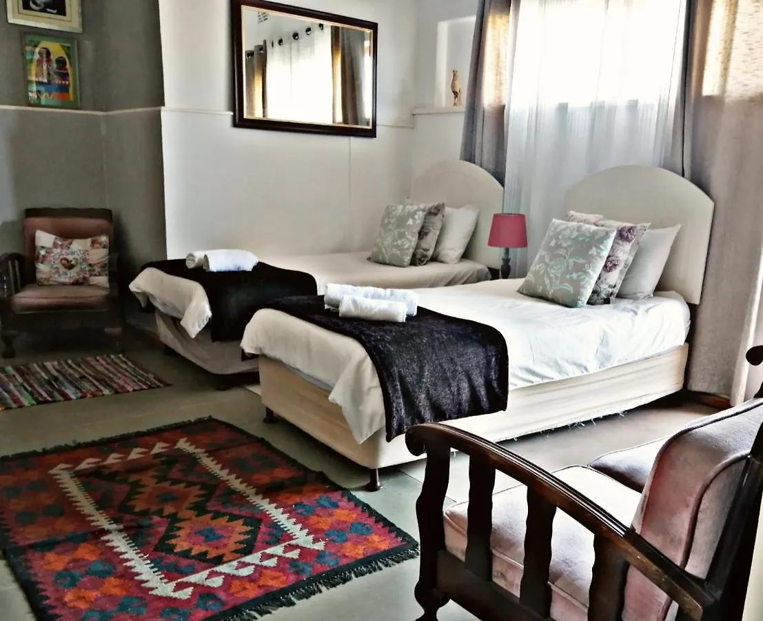 Suzie'S Coffee Shop Accommodation Bellville Hotel
