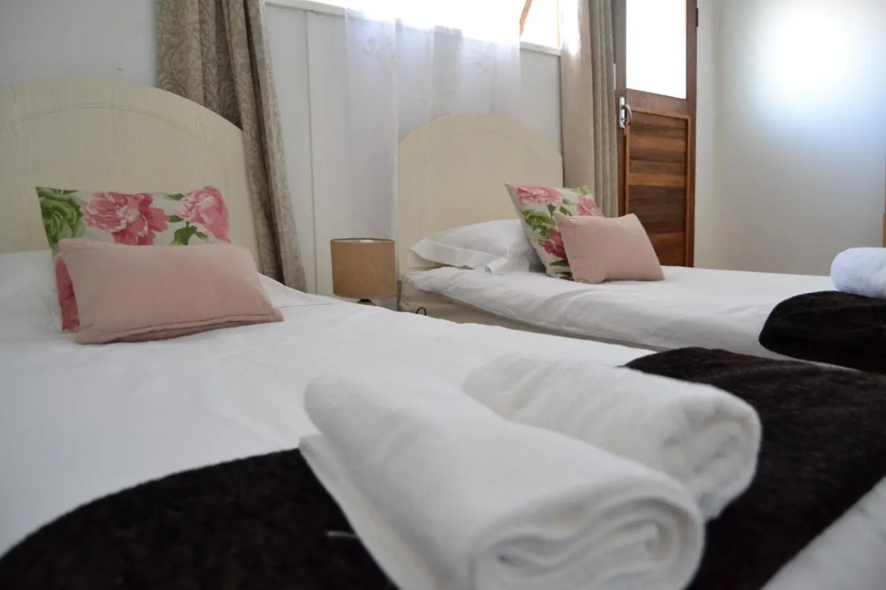 Suzie'S Coffee Shop Accommodation Bellville